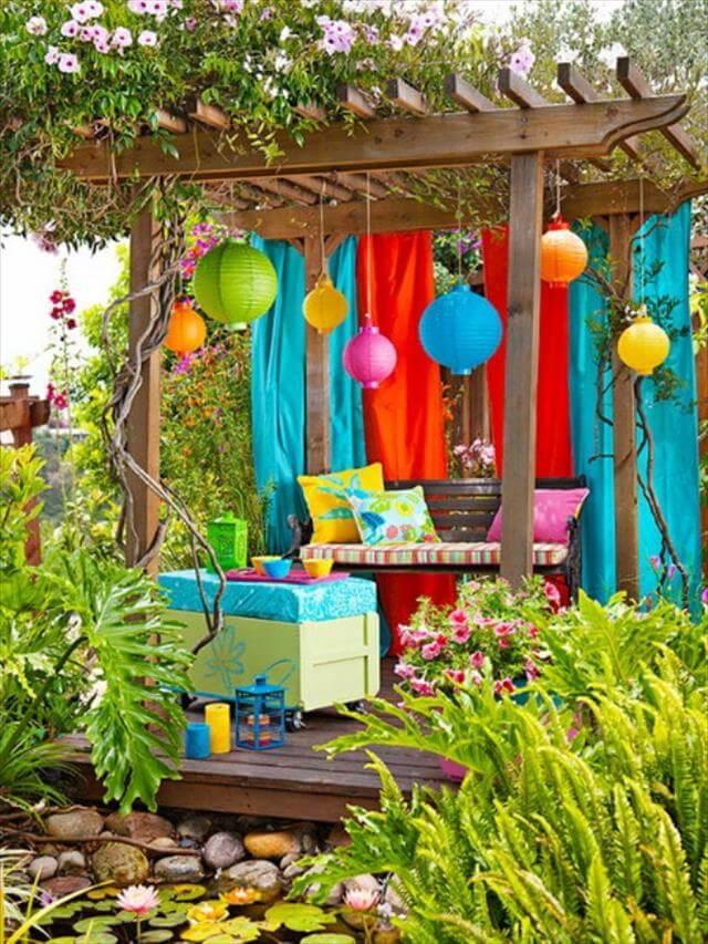 Outdoor garden decor idea