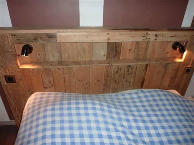 Pallet bed with lights