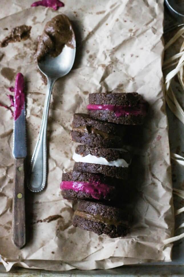  Raw Vegan Macaroons With Beet, Chocolate and Coconut Cremes