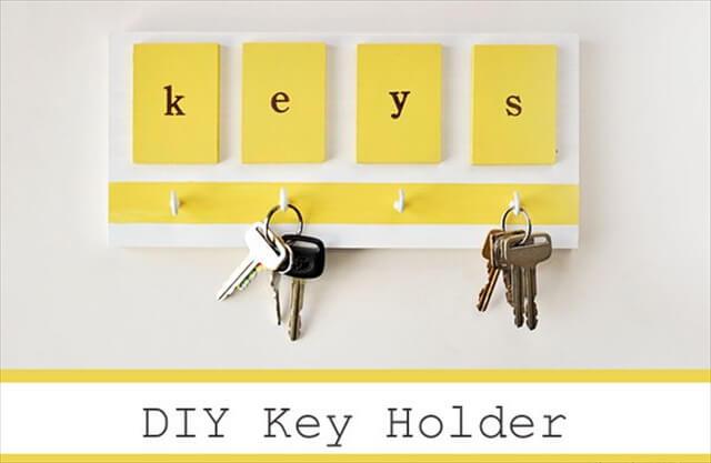 Simple Bright Key Holder