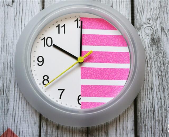Striped Glitter Clock
