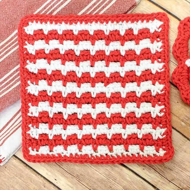 Happy Crochet Dishcloth from Petals to Picots