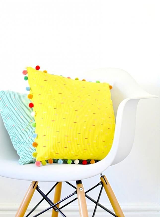 DIY Pom Pom Pillows