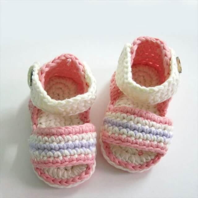 Winter booties for your baby