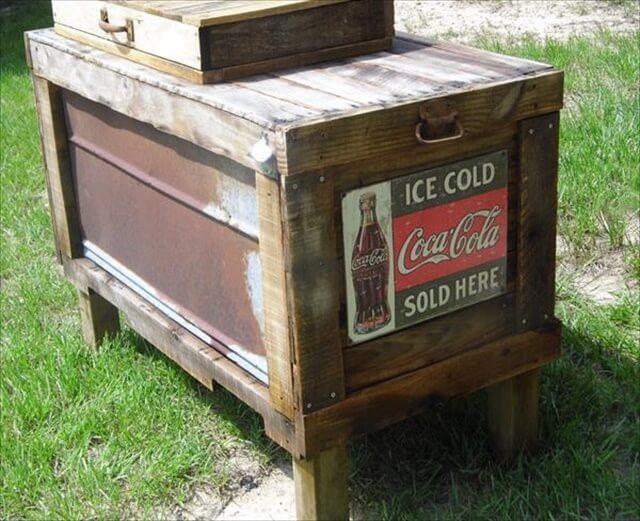 repurposed pallet outdoor cooler