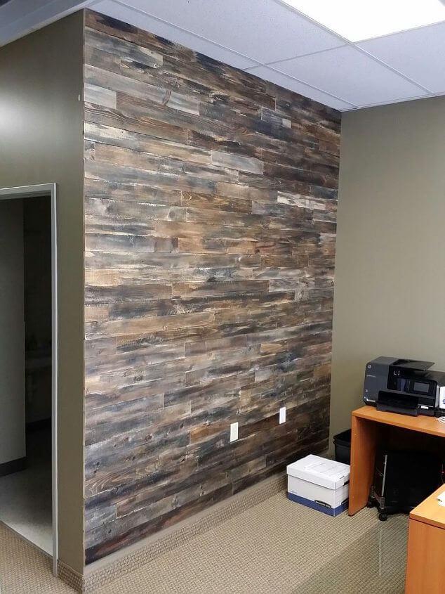 accent wall made with pallet wood, home decor, pallet, wall decor