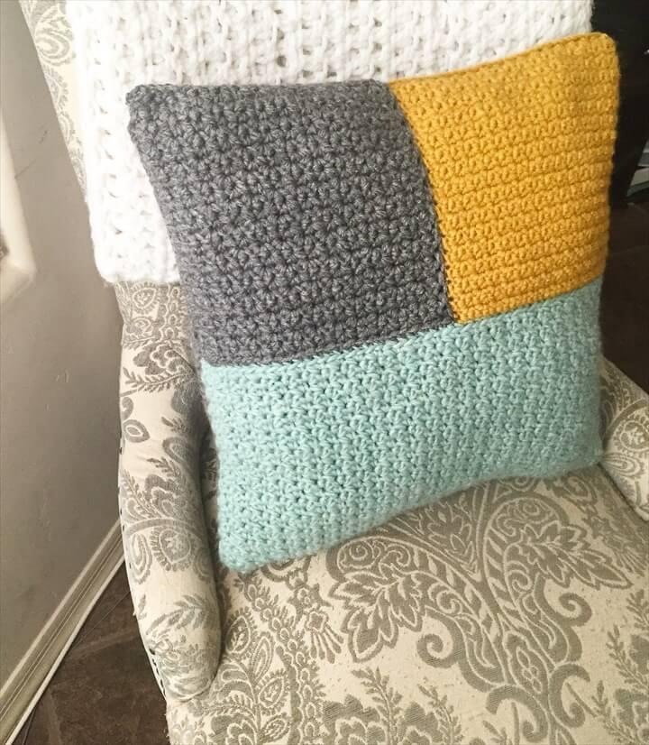 Free Crochet Pattern for Pillow