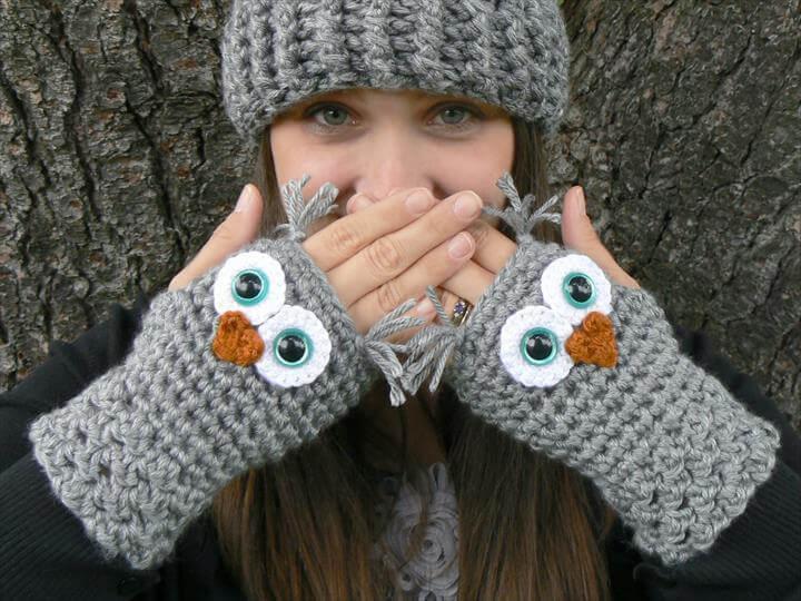 Crochet Owl Fingerless Gloves Wrist Warmers with Aqua Safety Eyes