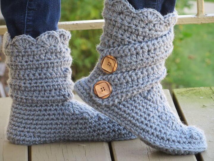 Woman's Slipper Boots Crochet Pattern,