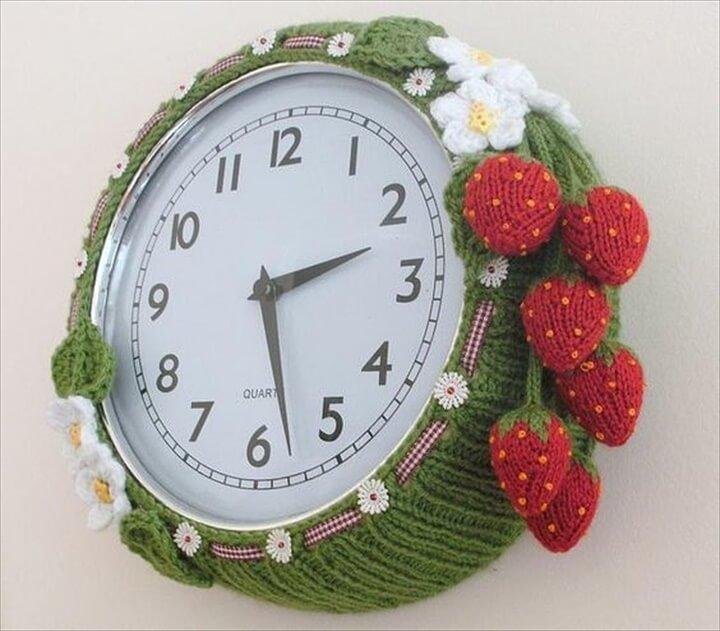 strawberry crochet clock 