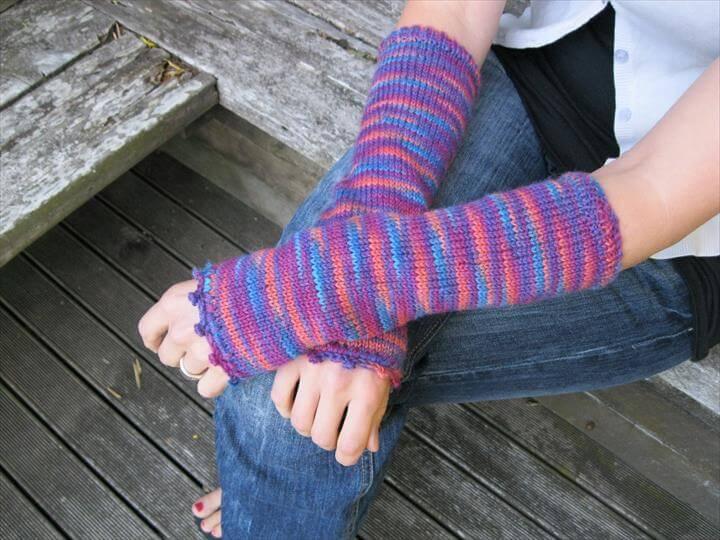 colorful crochet armwarmer