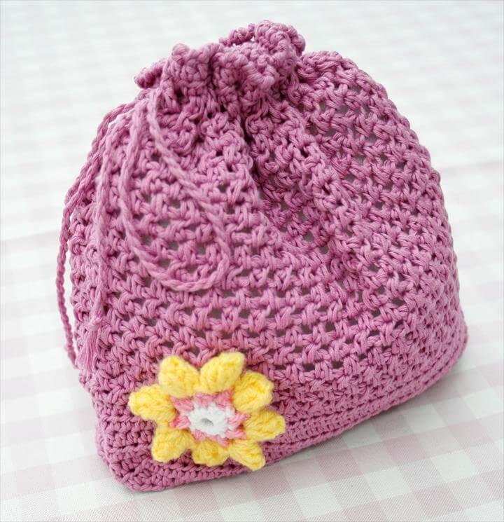 FREE Crochet pattern for cute draw-string bag
