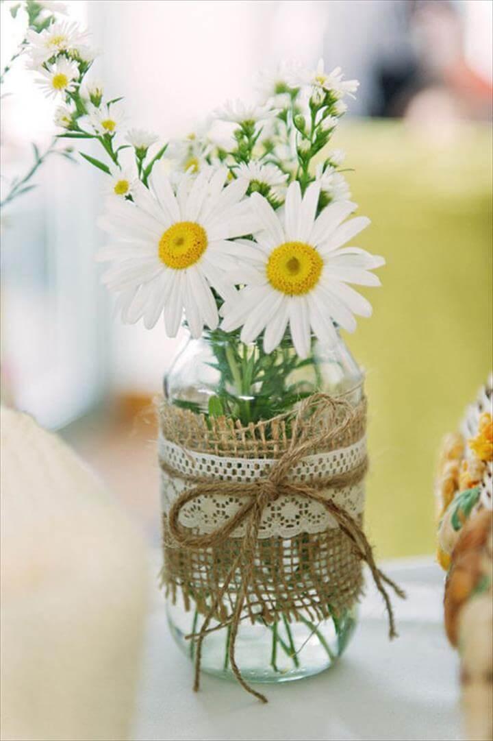 Clever Ways to Use Mason Jars at Your Wedding 
