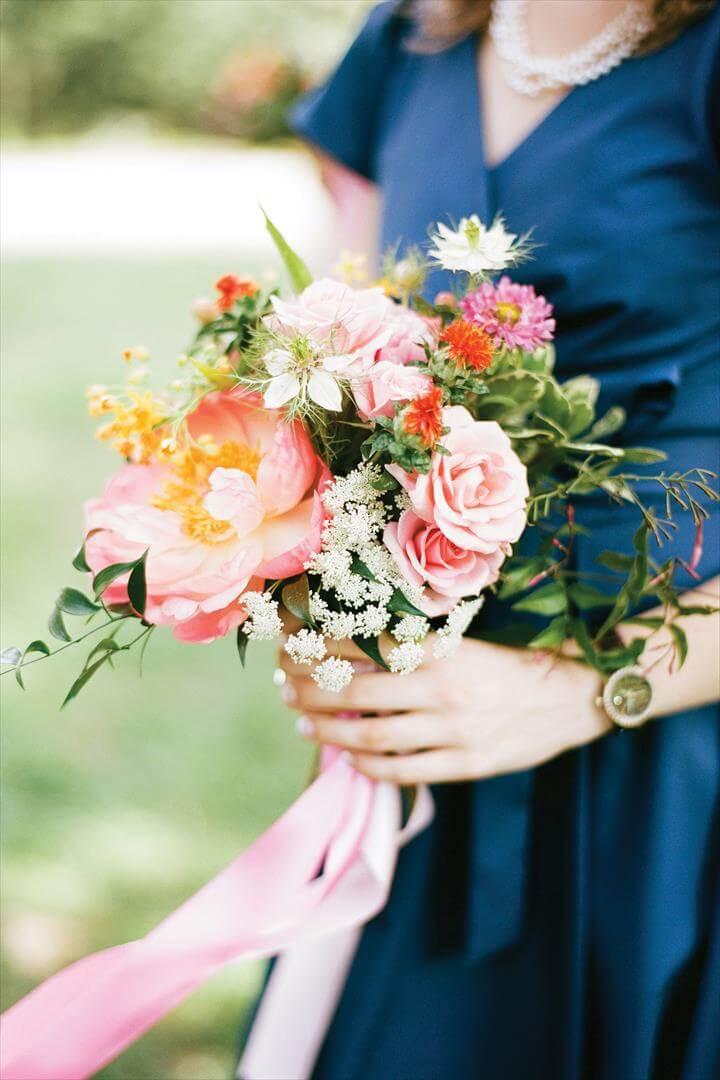 Choosing a bridesmaid bouquet