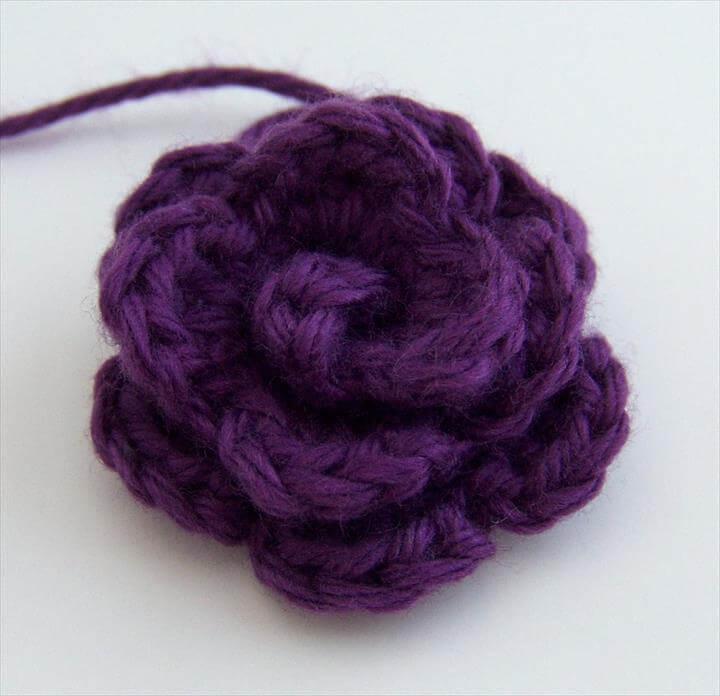 Small Crochet Flower Pattern