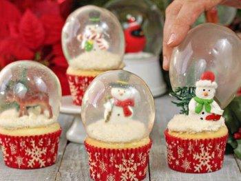 DIY Snow Globe Cupcakes with Gelatin Bubbles