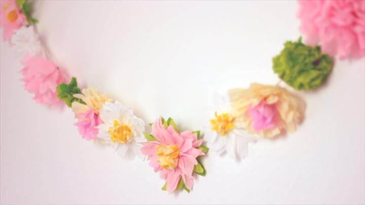 DIY: Paper Flower Garland