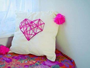 DIY Geometric Hearh Cushion