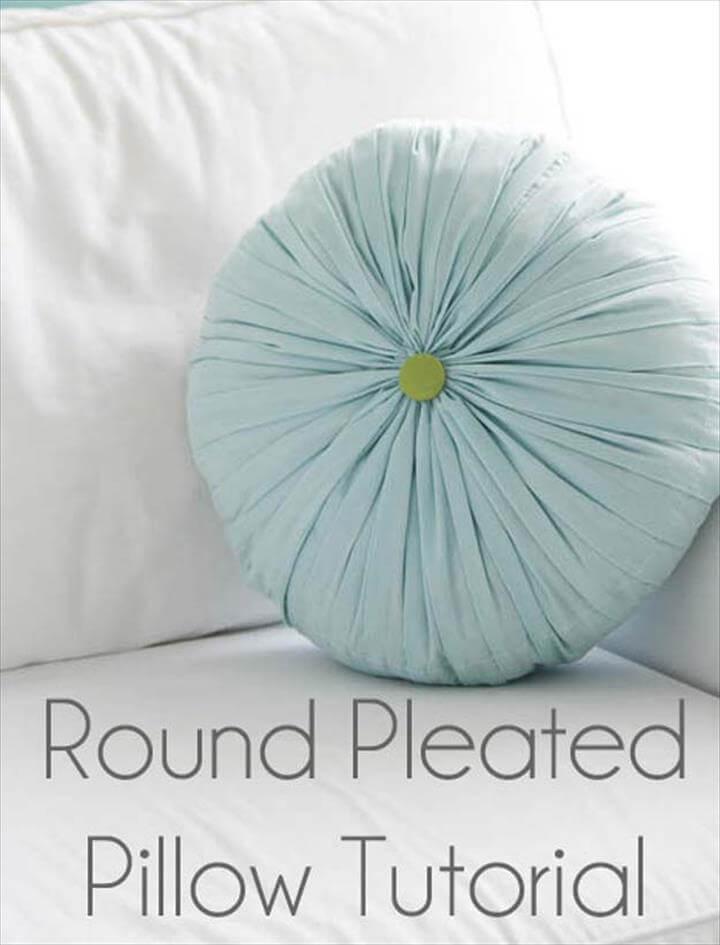 DIY Pillows and Fun Pillow Projects - DIY Round Pleated Pillow - Creative, Decorative Cases