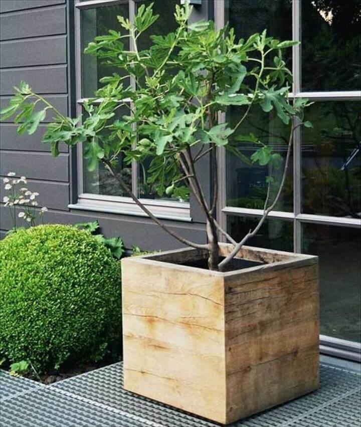 Recycled Pallet Wood Garden Planters