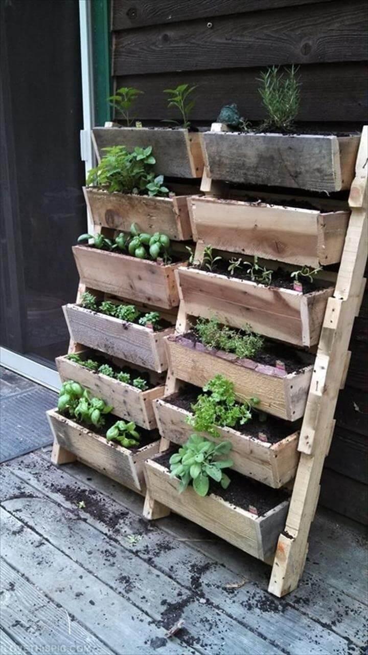 Vertical Pallet Planter wood pallet wall planters