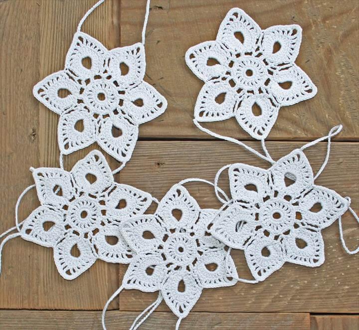 Crochet christmas decorations and Crochet ornaments, Crochet Garland, Window Hanging, Snowflake Garland, Christmas Garland, white.