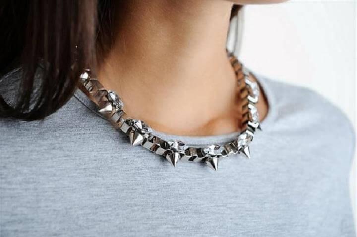 Studded Box Chain Necklace