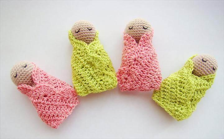 Crochet Baby Shower Favors