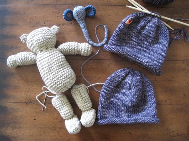 Knitted Baby Shower Gifts