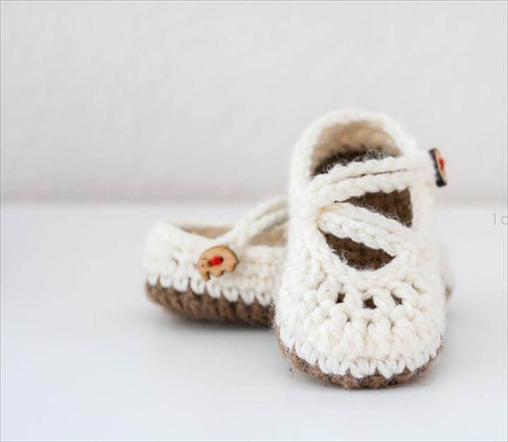 Double Strapped Baby Mary Janes Crochet Pattern
