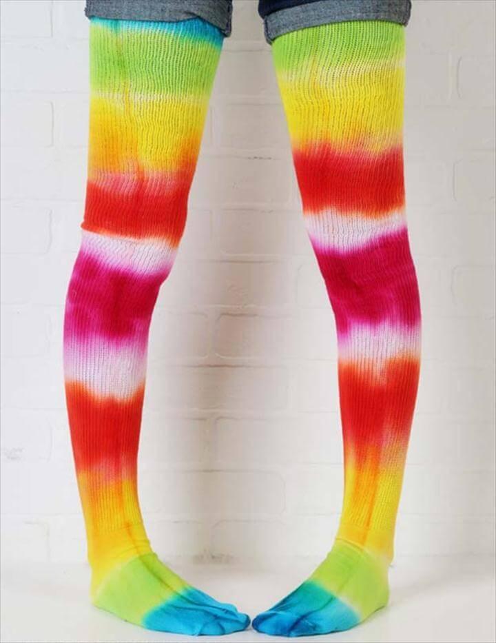 Best DIY Rainbow Crafts Ideas - Dye Socks - Fun DIY Projects With Rainbows Make Cool