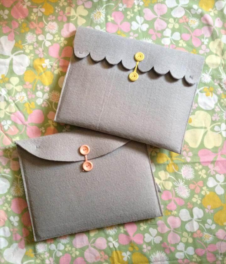 Scalloped Felt Tablet Case