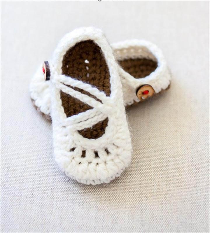 Free baby mary janes crochet pattern