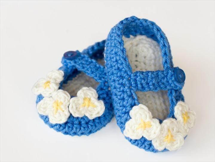 Vintage Mary Jane Baby Booties – Free Pattern and Guide