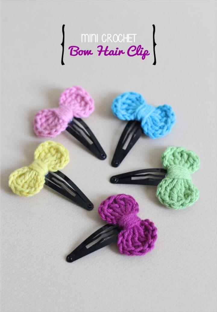 Mini Crocheted Bow Hair Clip