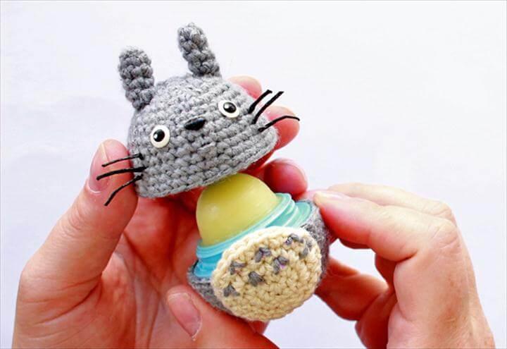DIY eos lip balm - Amigurumi Totoro