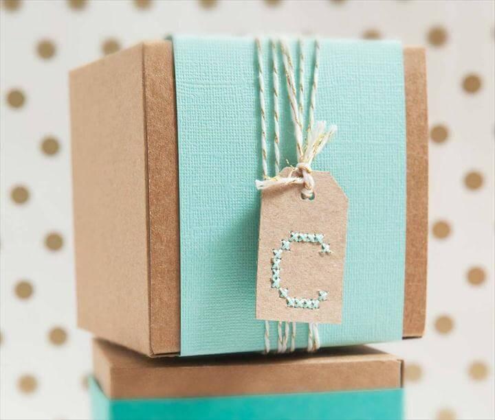 monogrammed gift tag