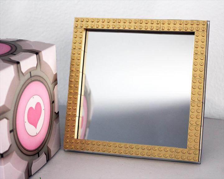Geek Decor: DIY gold LEGO frame with spray painted gold LEGO's