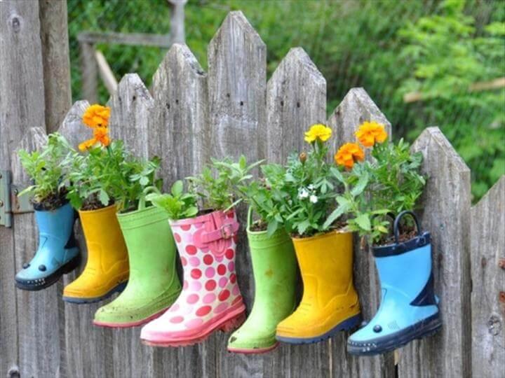 Rainboot Container, Garden Decor Ideas