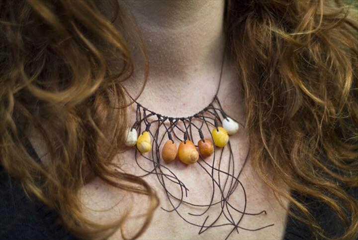 diy necklace, seashell necklace. necklace tutorial