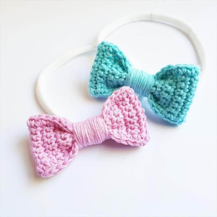 Set of 2 medium Cotton Crochet Hair Bows