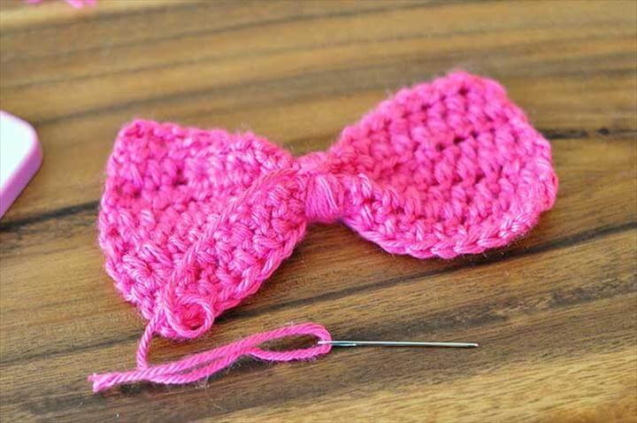 pink hair bow, crochet hair bow