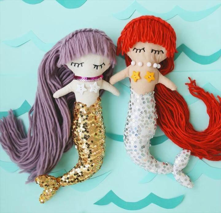  sequin-tailed mermaid dolls