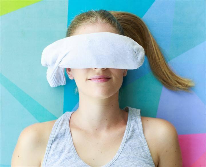 DIY Yoga Eye Pillow For the Most Relaxing