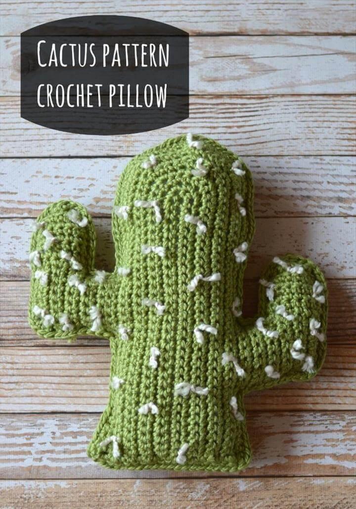 Crochet Cactus Pattern Pillow: Free Tutorial