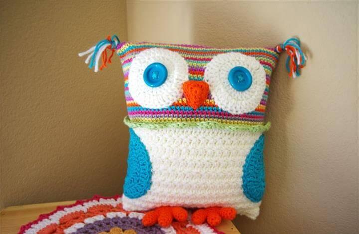 awesome crochet owl pillow