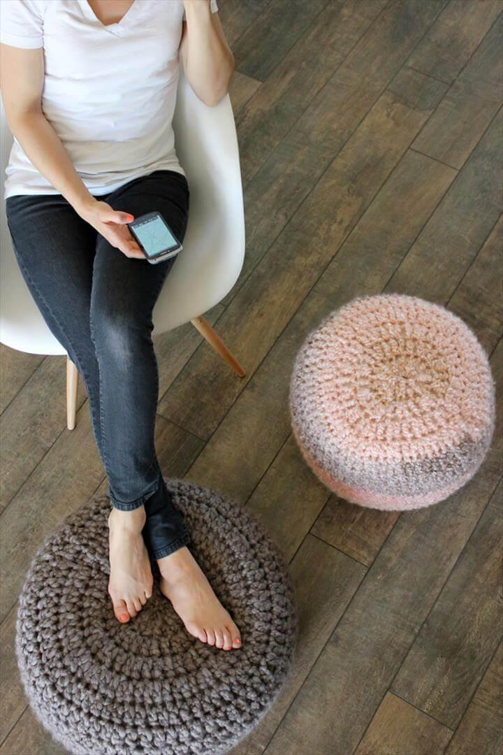 Crocheted Floor Cushions - Free pattern & Tutorial