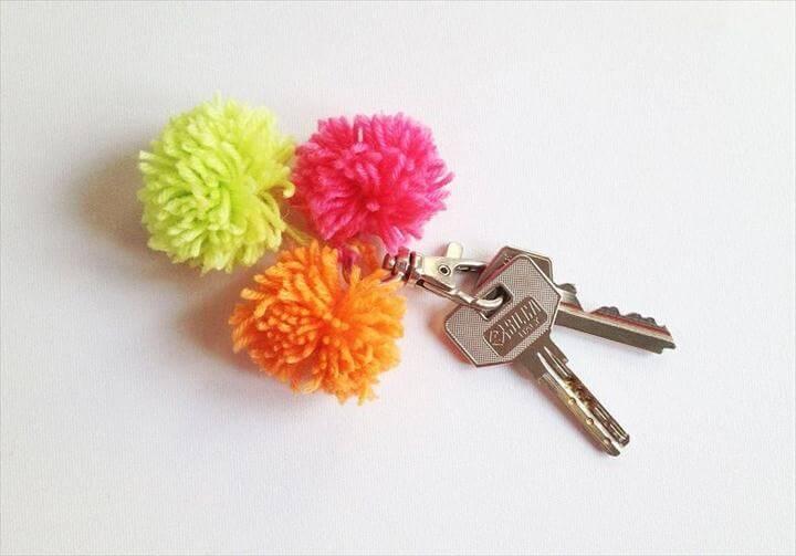 Pompom Keychain