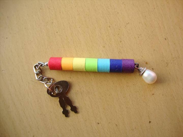 DIY Paint Stick Keychain, DIY Rainbow Quilling Keychain
