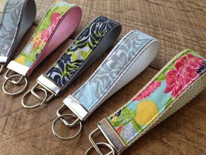 Easy DIY Fabric Cuff Keychain